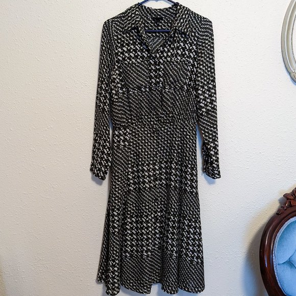 Who What Wear Dresses & Skirts - Who What Wear Midi Dress - Size Small